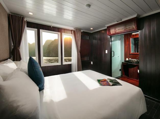 Hotel Ha Long Aqua Legend Cruise Esterno foto